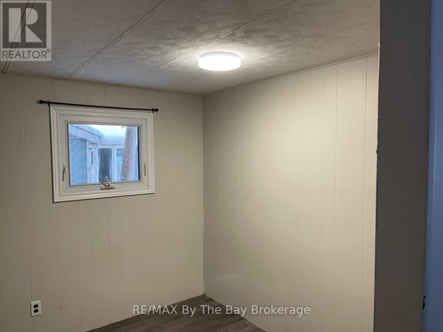 17 Cedar Grove Parkway, Wasaga Beach, Ontario  L9Z 1T4 - Photo 3 - S12710714