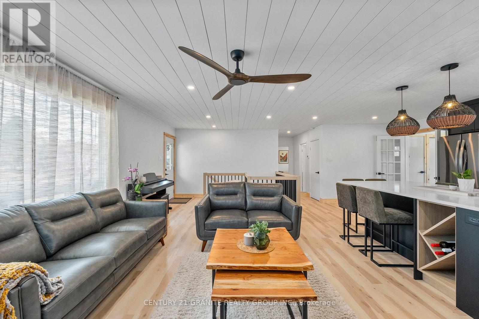 31 Sprucedale Street, Highlands East (Bicroft Ward), Ontario  K0L 1M0 - Photo 11 - X12710656