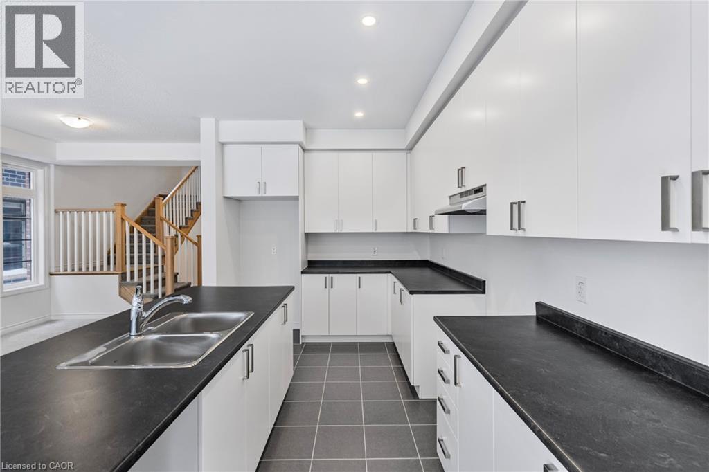 12 Sassafras Road, Midhurst, Ontario  L0L 1Y3 - Photo 21 - 40758165