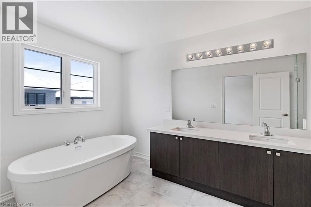 12 Sassafras Road, Midhurst, Ontario  L0L 1Y3 - Photo 34 - 40758165