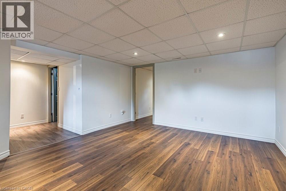 105 Mcelroy Road E, Hamilton, Ontario  L9A 1Z1 - Photo 30 - 40785852