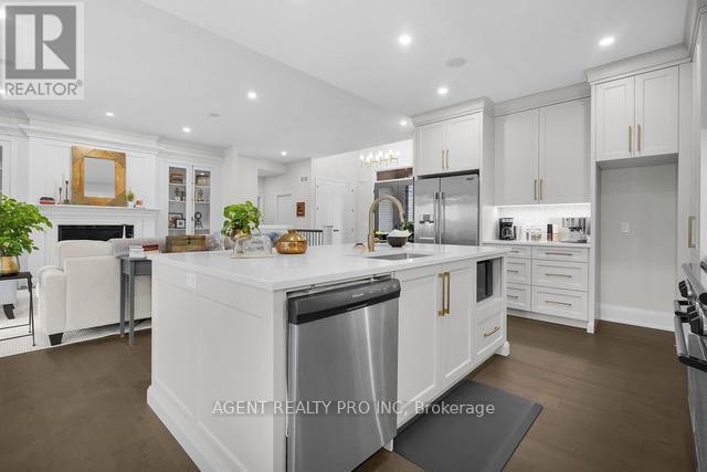 1586 Ed Ervasti Lane, London South, Ontario  N6K 5R7 - Photo 11 - X12710744