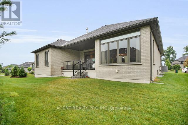 1586 Ed Ervasti Lane, London South, Ontario  N6K 5R7 - Photo 23 - X12710744