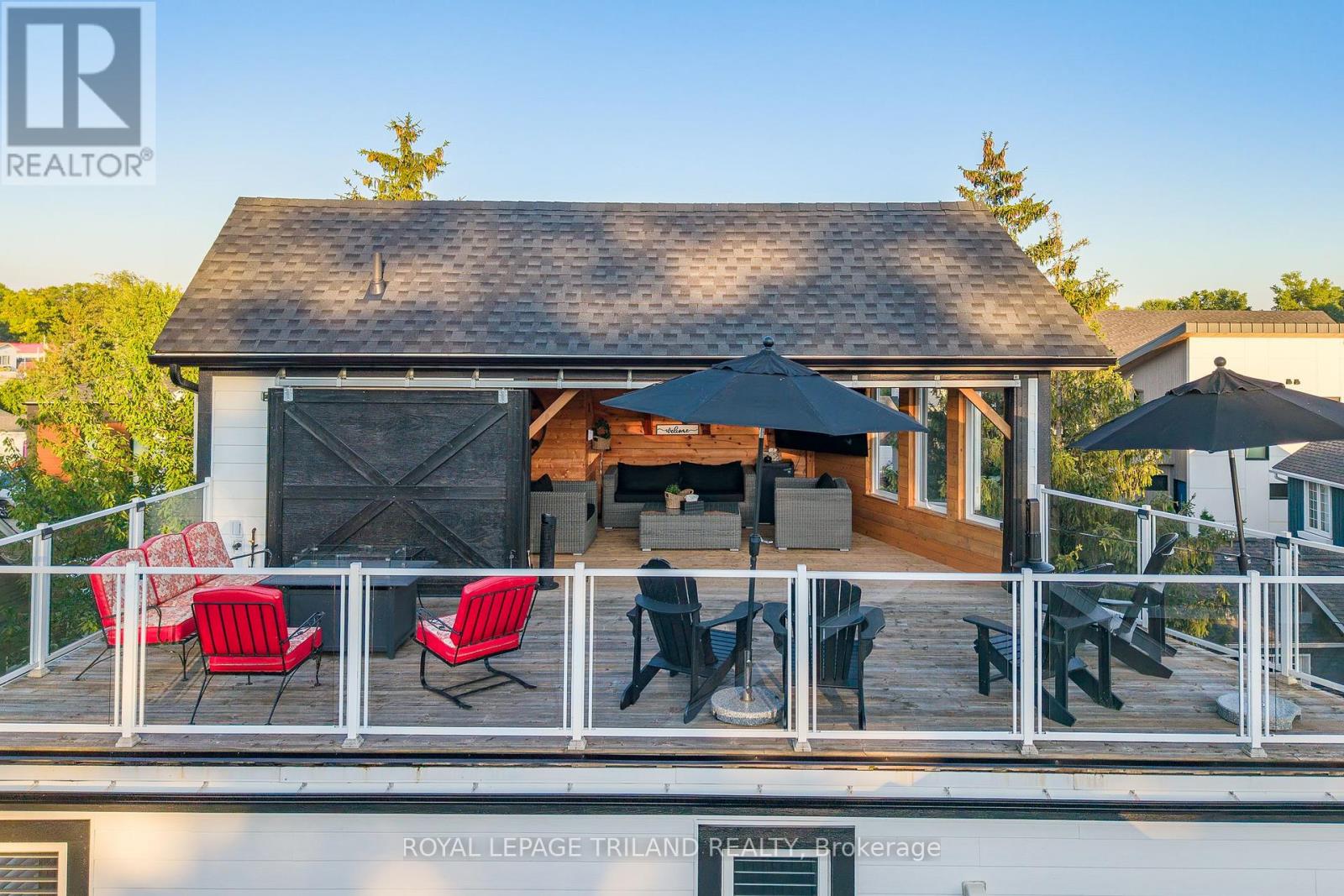 42 Lakeside Circle, Lambton Shores, Ontario  N0M 1T0 - Photo 6 - X12710844