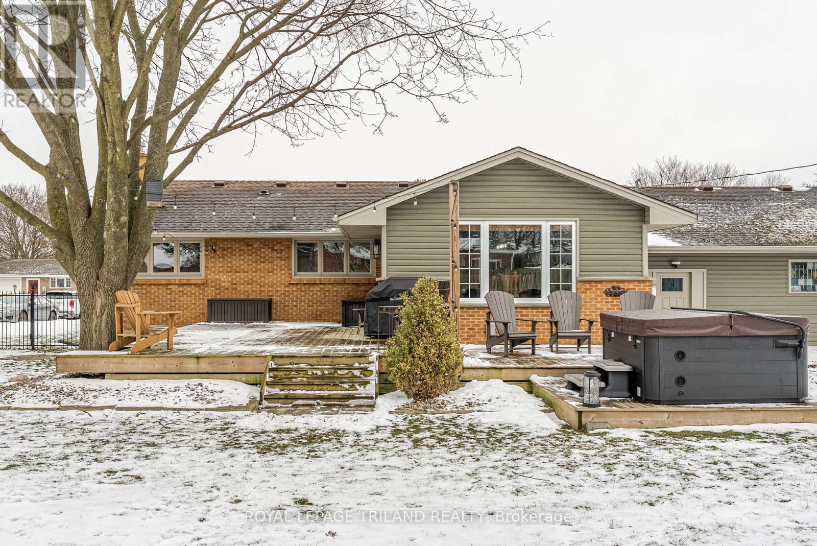 231 Thames Crescent, Thames Centre, Ontario  N0L 1G0 - Photo 28 - X12710854