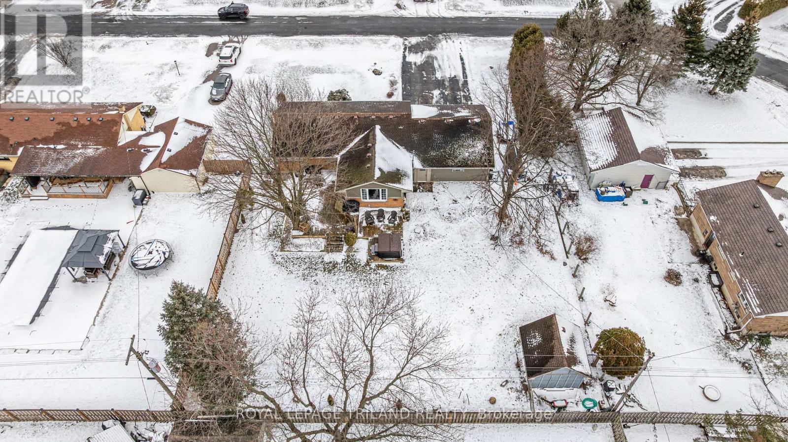 231 Thames Crescent, Thames Centre, Ontario  N0L 1G0 - Photo 31 - X12710854