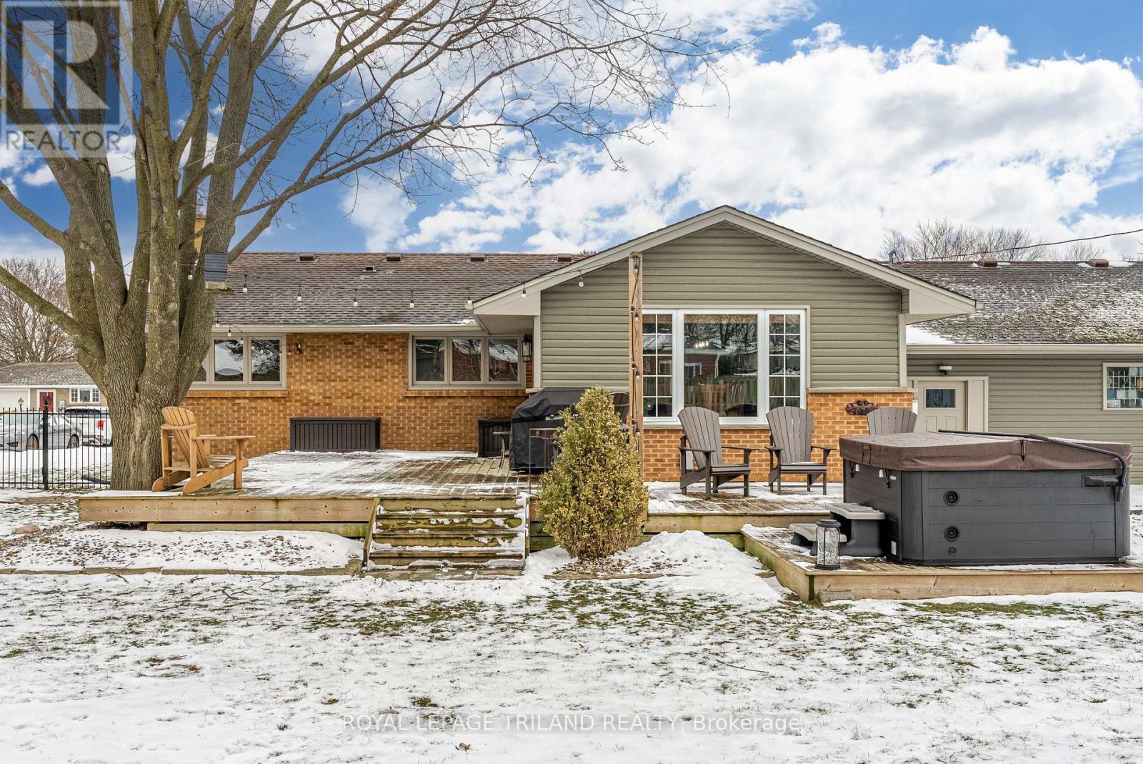 231 Thames Crescent, Thames Centre, Ontario  N0L 1G0 - Photo 38 - X12710854