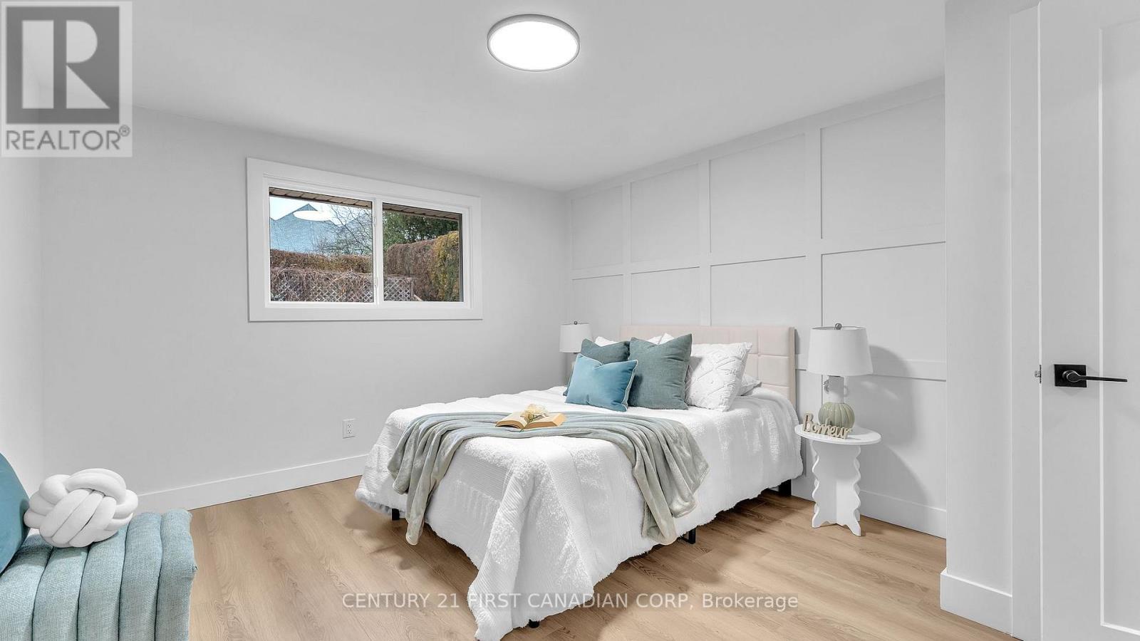 330 Southcrest Drive, London South, Ontario  N6J 1N4 - Photo 13 - X12710864