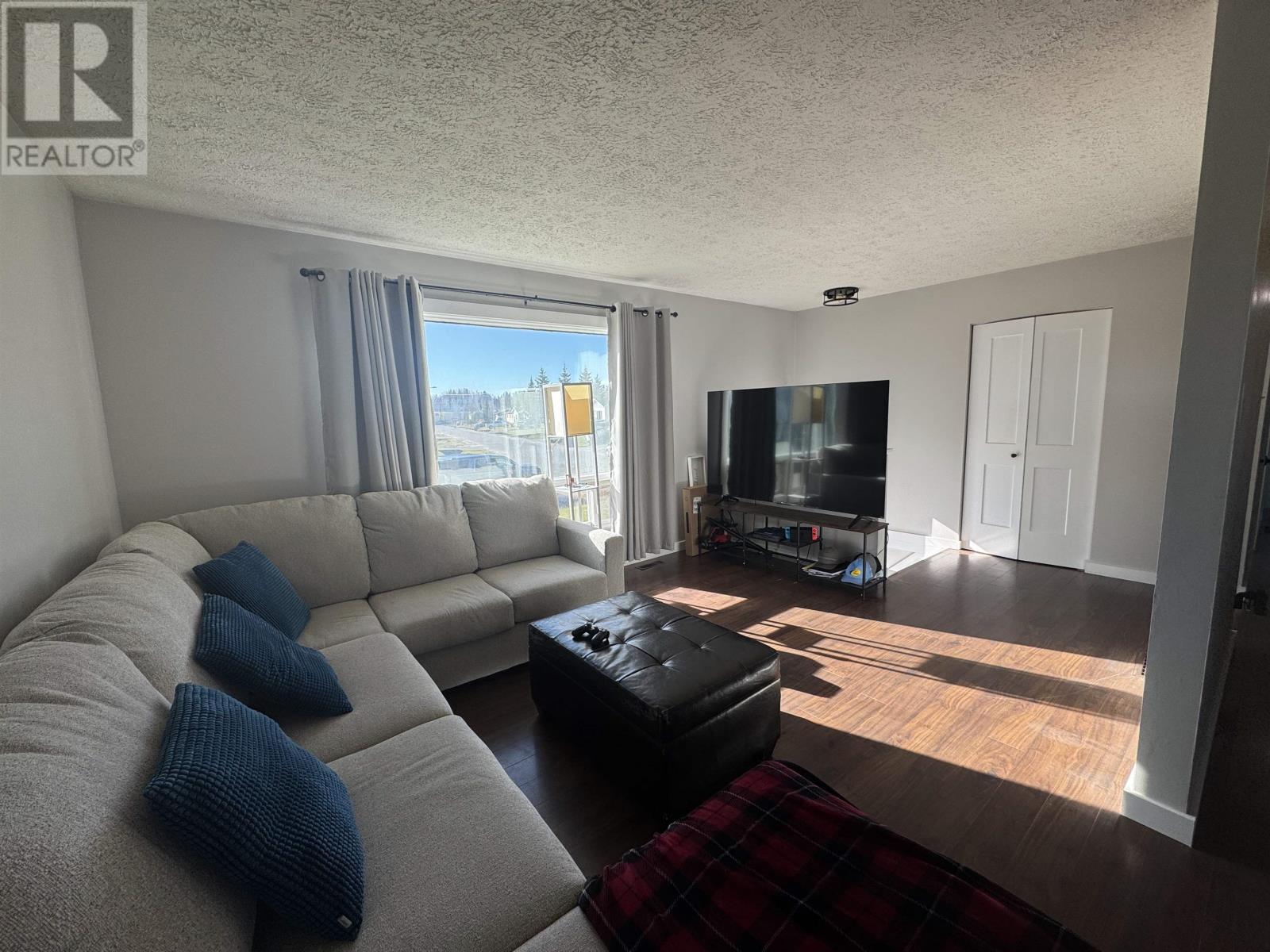 25 Brooks Street, Manitouwadge, Ontario  P0T 2C0 - Photo 4 - TB253346