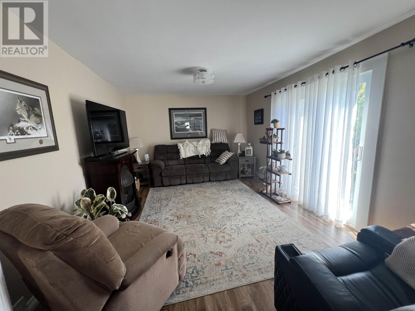 13 Falcon Dr, Manitouwadge, Ontario  P0T 2C0 - Photo 3 - TB253355