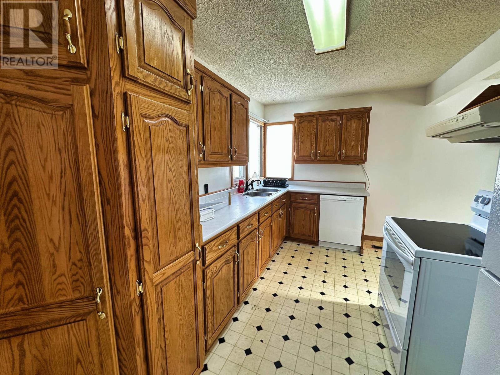 77 Rankin Street, Red Rock, Ontario  P0T 2P0 - Photo 13 - TB253676