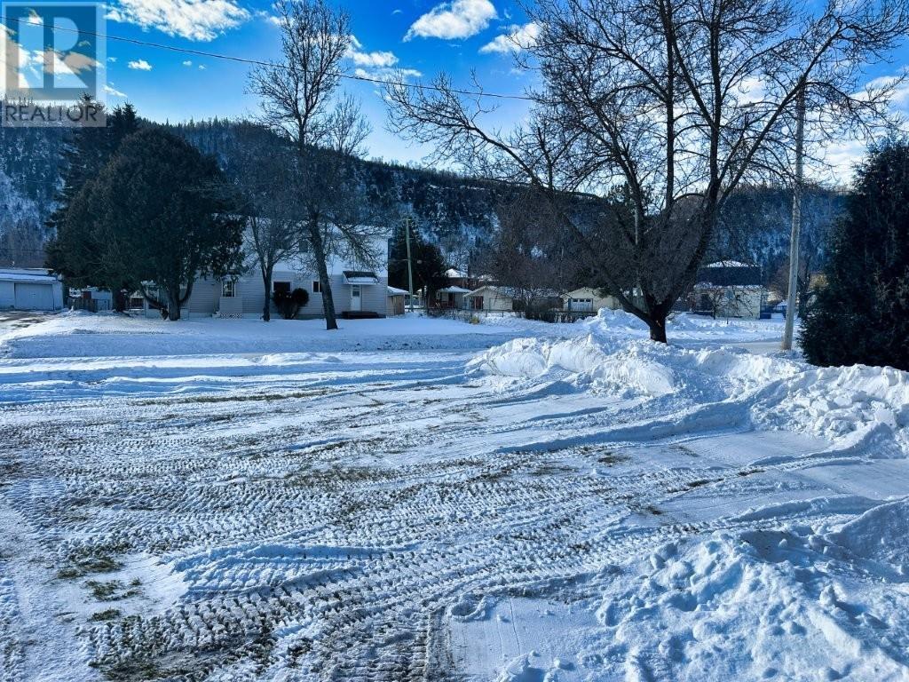 77 Rankin Street, Red Rock, Ontario  P0T 2P0 - Photo 3 - TB253676