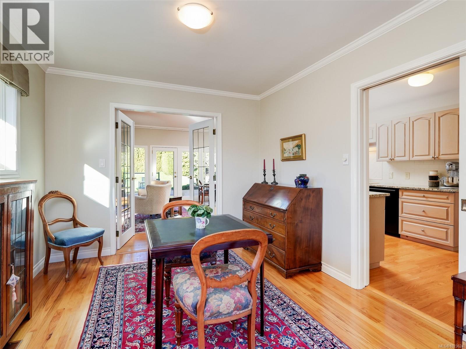 2344 Middowne Rd, Oak Bay, British Columbia  V8R 3K5 - Photo 8 - 1023624