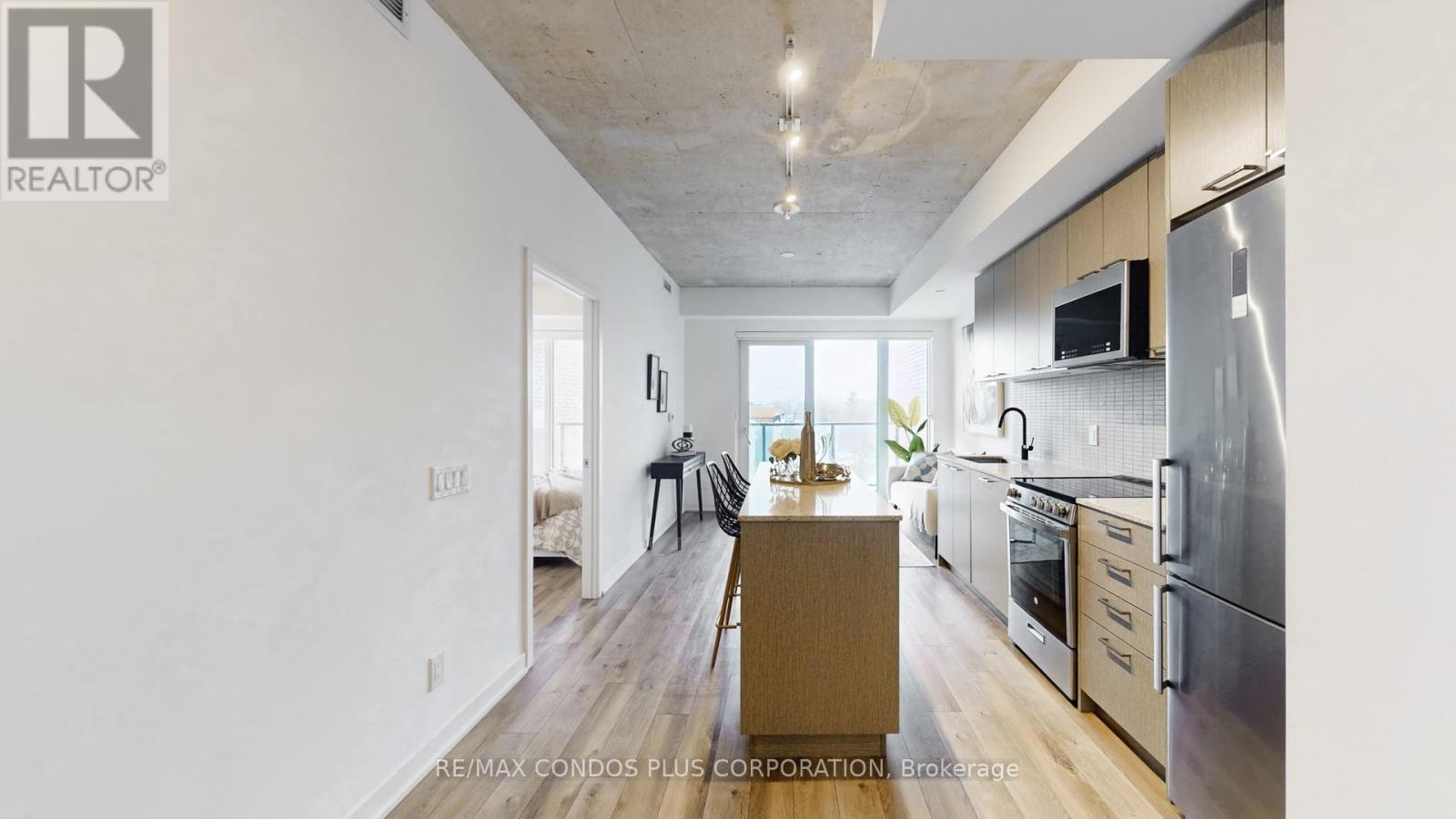 402 - 1808 St Clair Avenue W, Toronto, Ontario  M6N 0C1 - Photo 11 - W12649276
