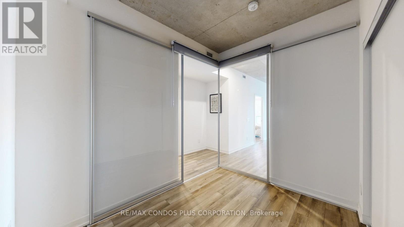 402 - 1808 St Clair Avenue W, Toronto, Ontario  M6N 0C1 - Photo 20 - W12649276