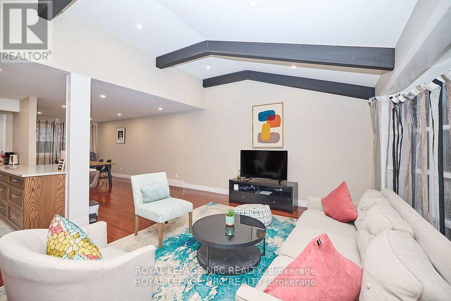 13 Byrne Boulevard, St. Catharines, Ontario  L2T 2H8 - Photo 12 - X12710772