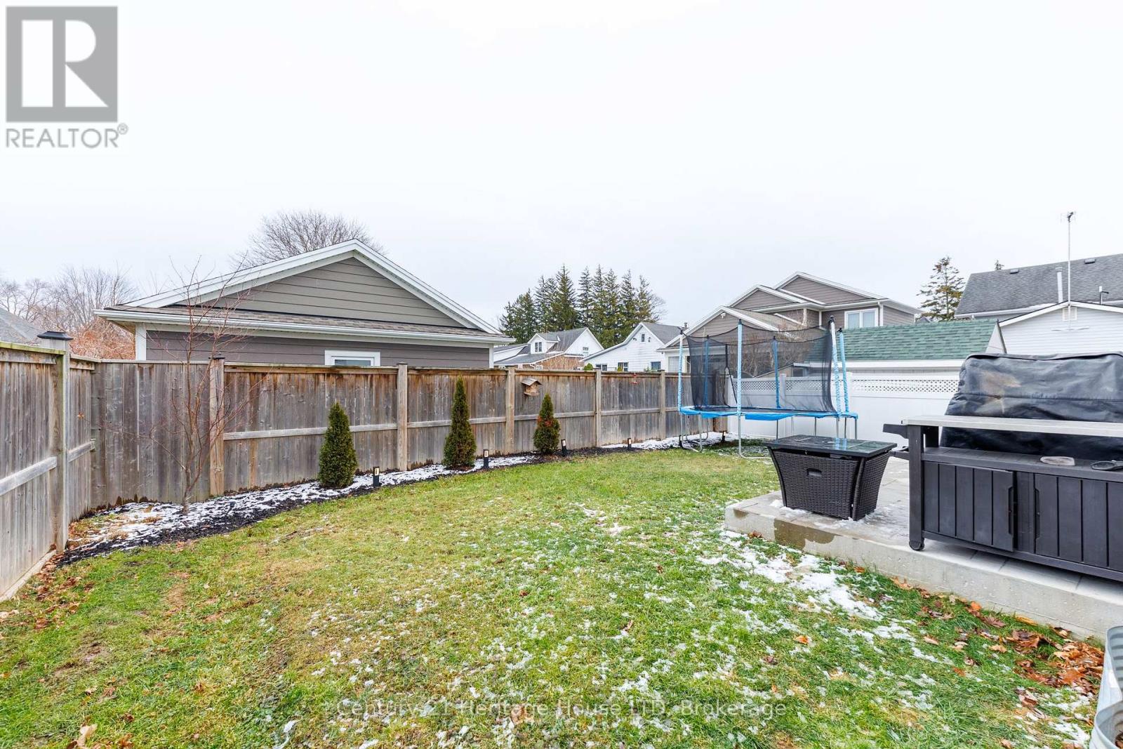 18 Parkview Avenue, Fort Erie, Ontario  L2A 5L7 - Photo 42 - X12710778