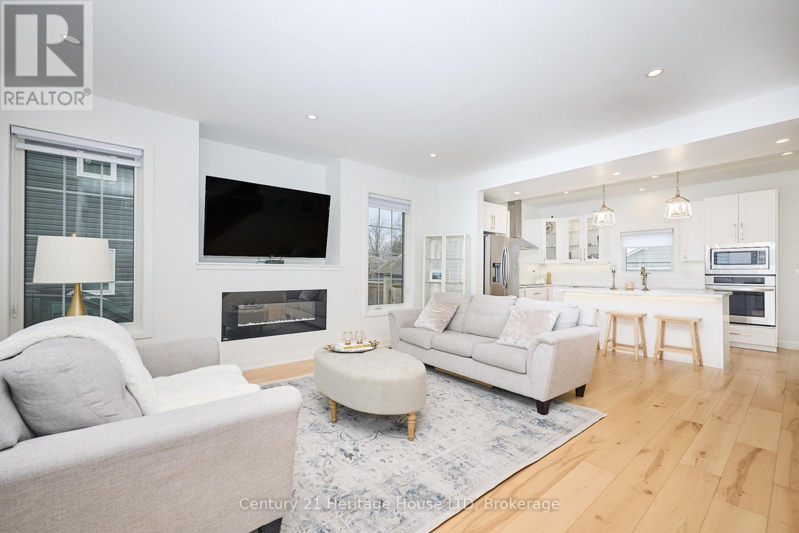 18 Parkview Avenue, Fort Erie, Ontario  L2A 5L7 - Photo 5 - X12710778