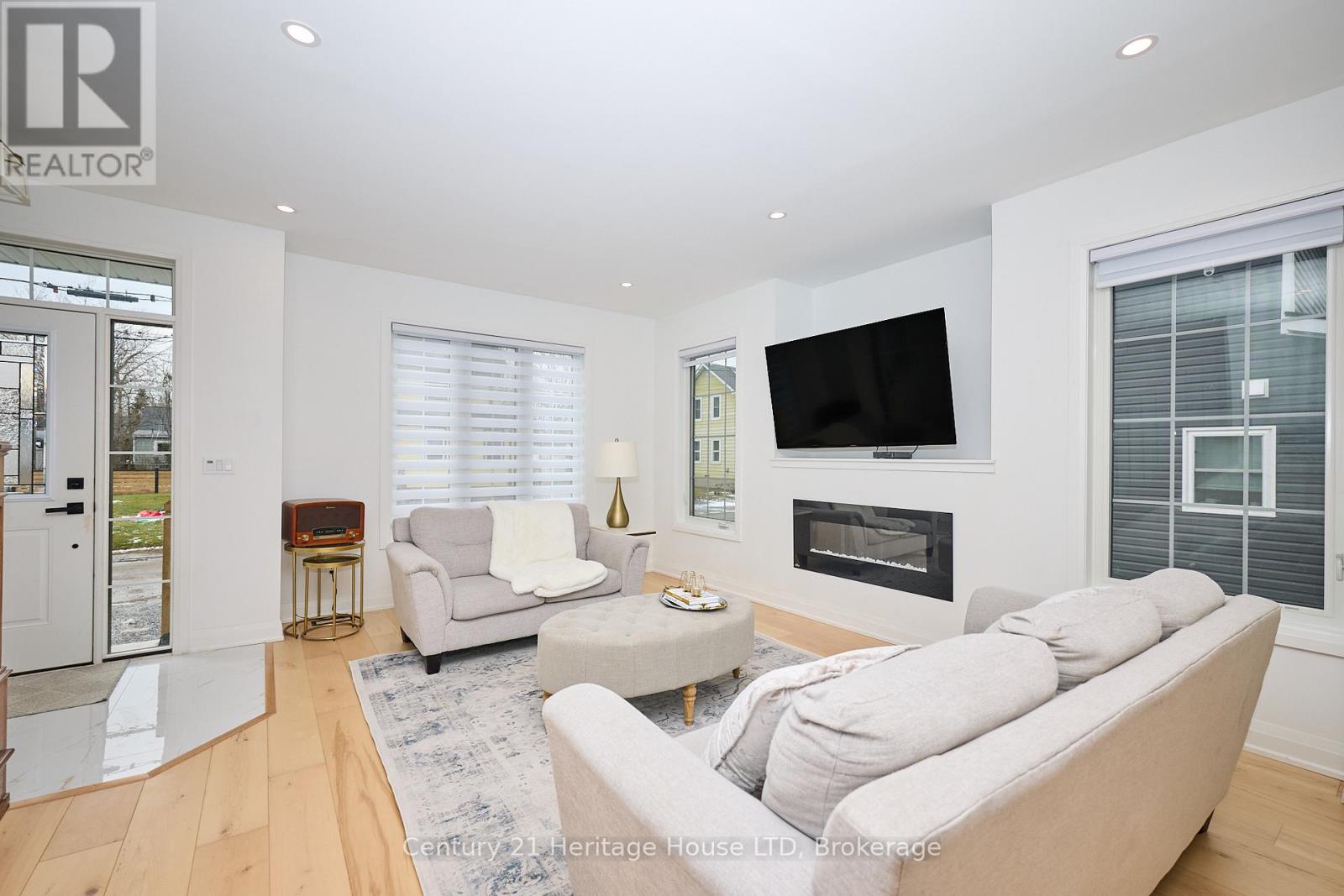 18 Parkview Avenue, Fort Erie, Ontario  L2A 5L7 - Photo 7 - X12710778