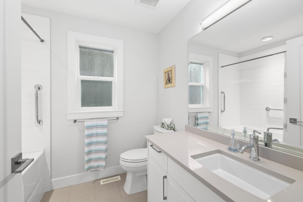 2131 164a Street, Surrey, British Columbia  V3Z 0V5 - Photo 25 - R3080855