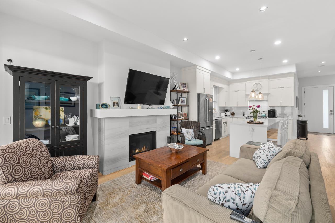 2131 164a Street, Surrey, British Columbia  V3Z 0V5 - Photo 6 - R3080855