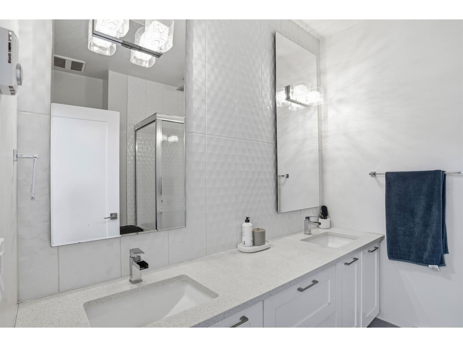 215 16488 64 Avenue, Surrey, British Columbia  V3S 6X6 - Photo 15 - R3080609