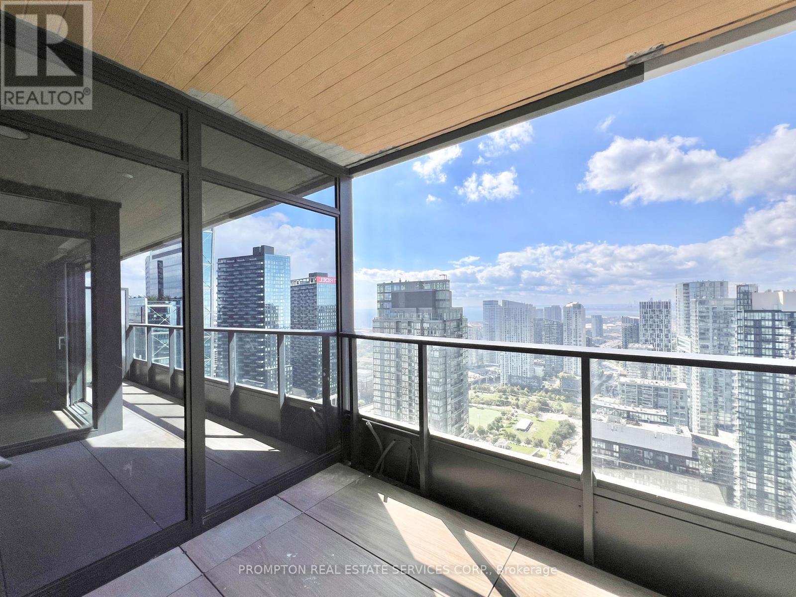 4312 - 3 Concord Cityplace Way, Toronto, Ontario  M5V 0X4 - Photo 11 - C12710644