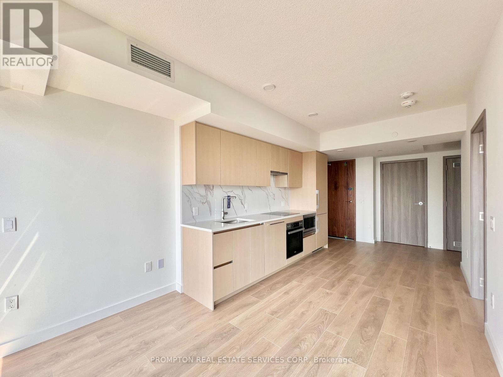 4312 - 3 Concord Cityplace Way, Toronto, Ontario  M5V 0X4 - Photo 17 - C12710644