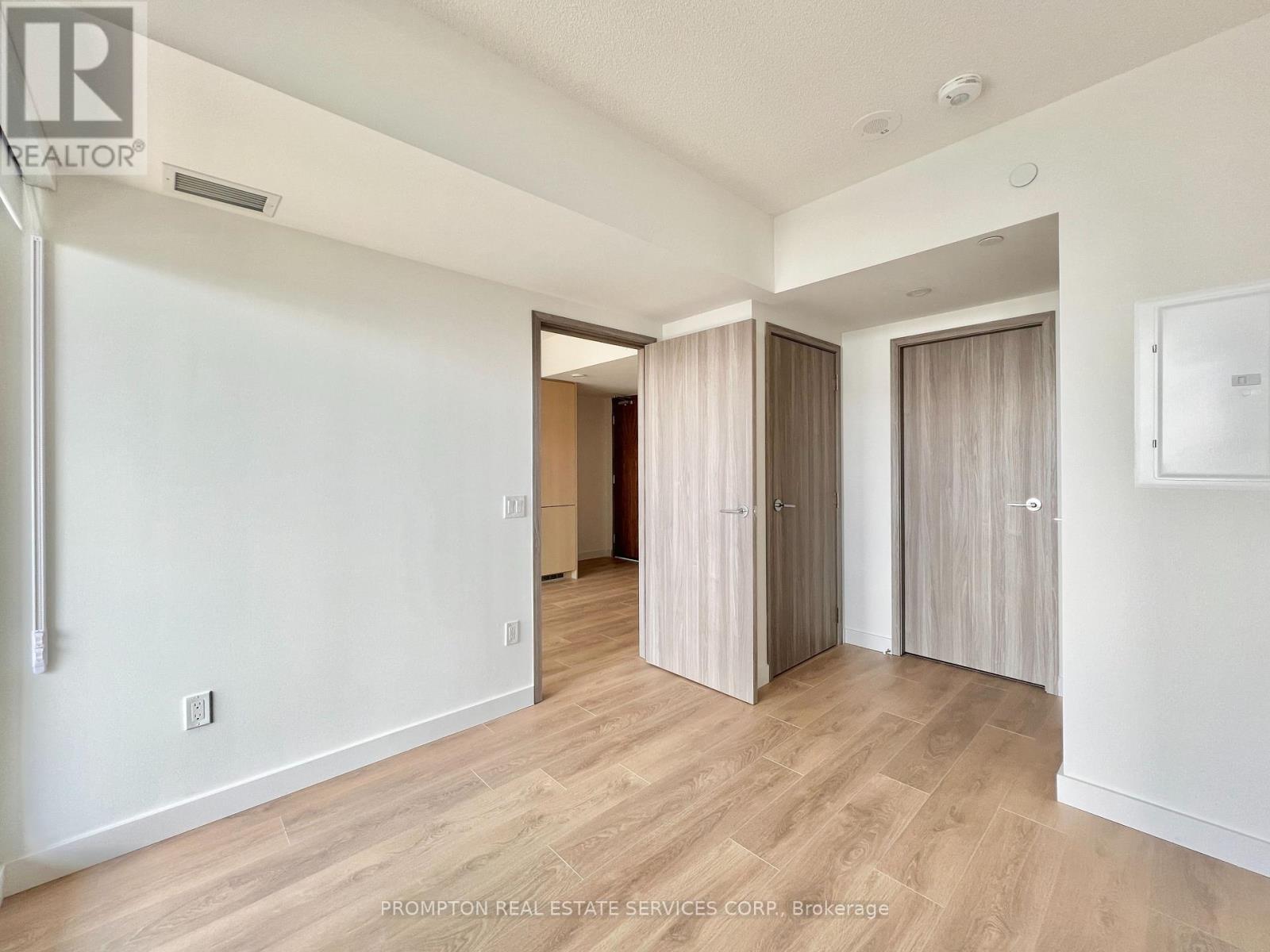 4312 - 3 Concord Cityplace Way, Toronto, Ontario  M5V 0X4 - Photo 28 - C12710644