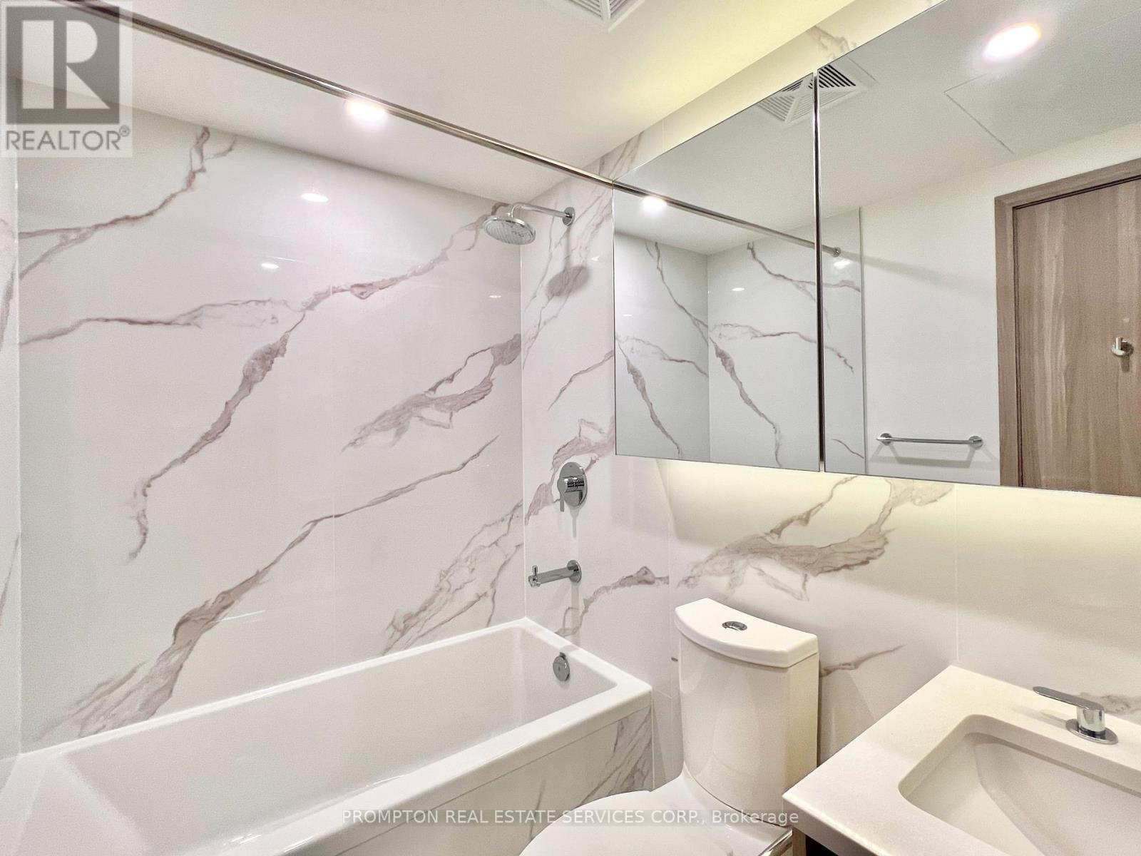 4312 - 3 Concord Cityplace Way, Toronto, Ontario  M5V 0X4 - Photo 34 - C12710644