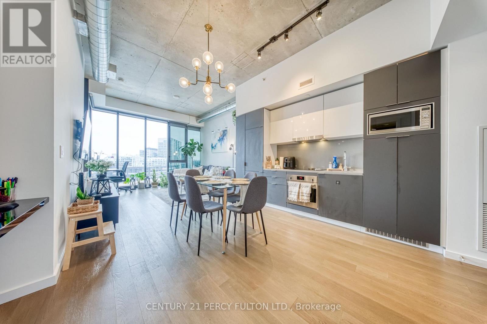 916 - 170 Bayview Avenue, Toronto, Ontario  M5A 0M4 - Photo 5 - C12710686