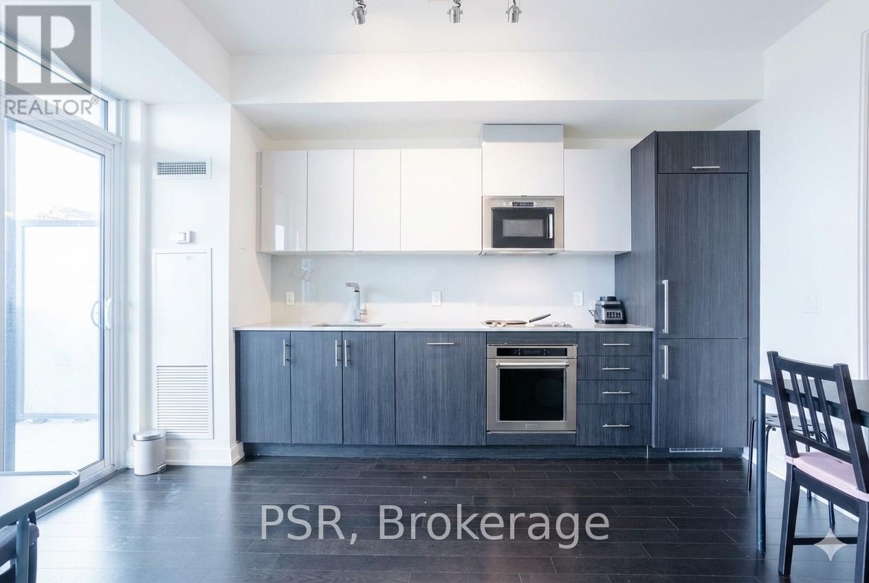 1808 - 330 Richmond Street W, Toronto, Ontario  M5V 0M4 - Photo 4 - C12710822