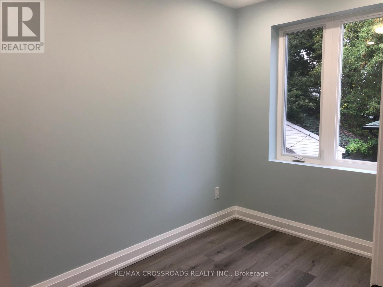 2 - 25 Glenside Avenue, Toronto, Ontario  M4L 2T6 - Photo 8 - E12710732