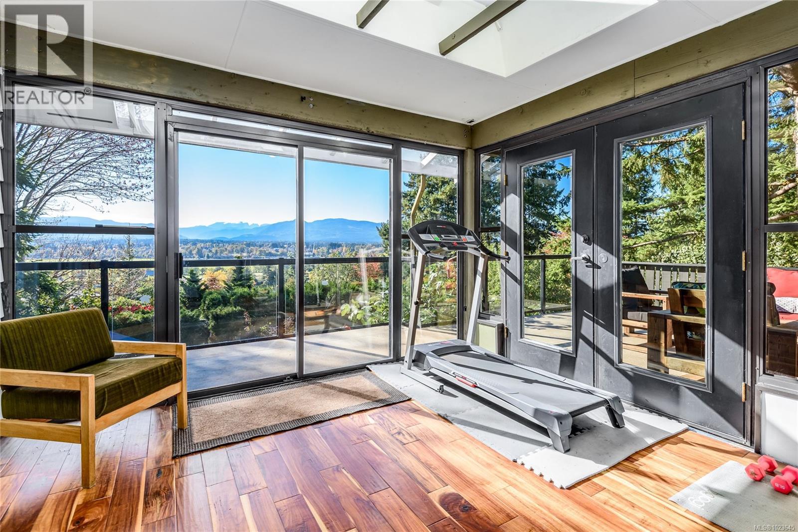 1165 Glen Urquhart Dr, Courtenay, British Columbia  V9N 3Y3 - Photo 8 - 1023645