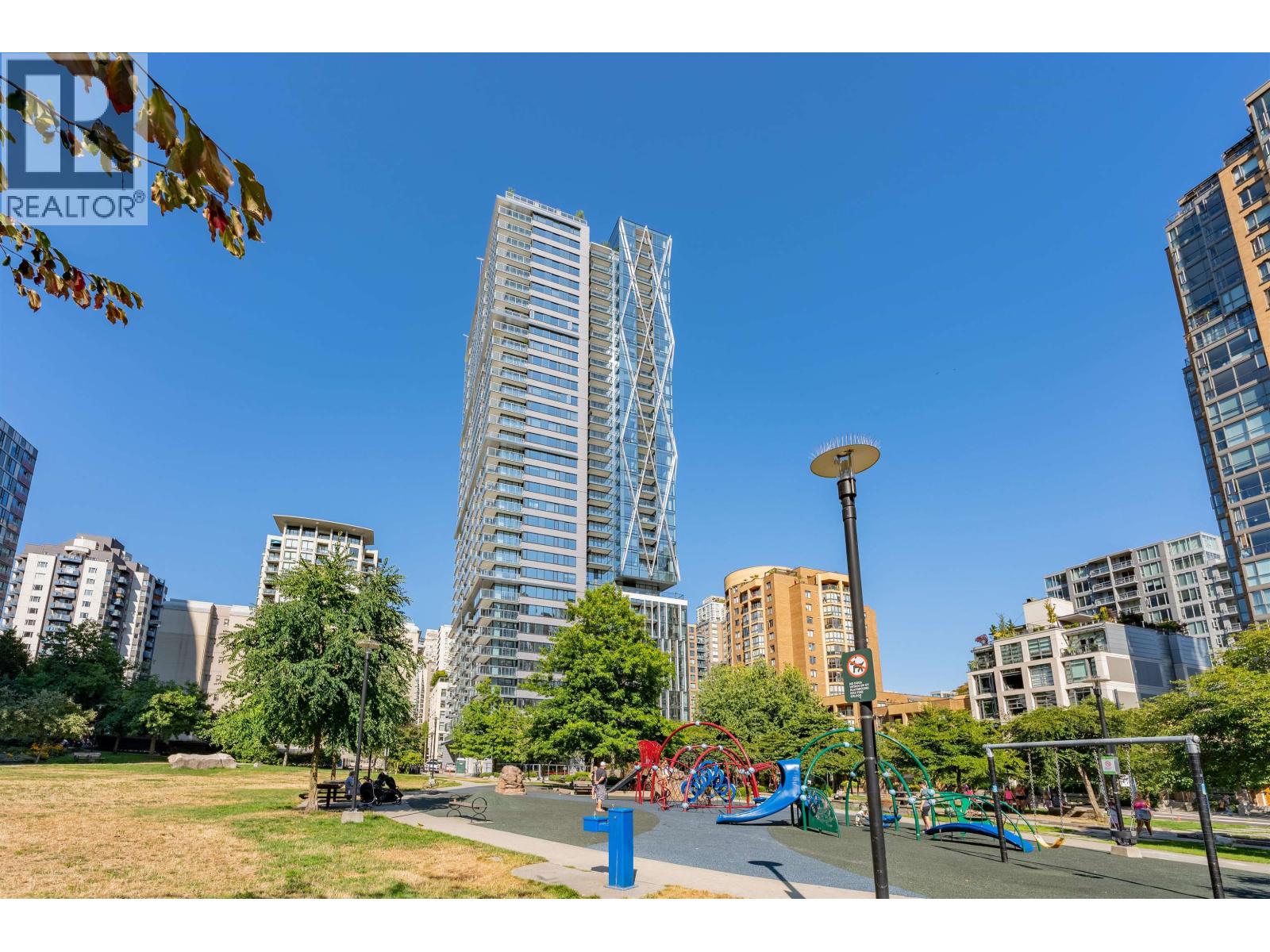 2209 1111 Richards Street, Vancouver, British Columbia  V6B 3E1 - Photo 2 - R3080239