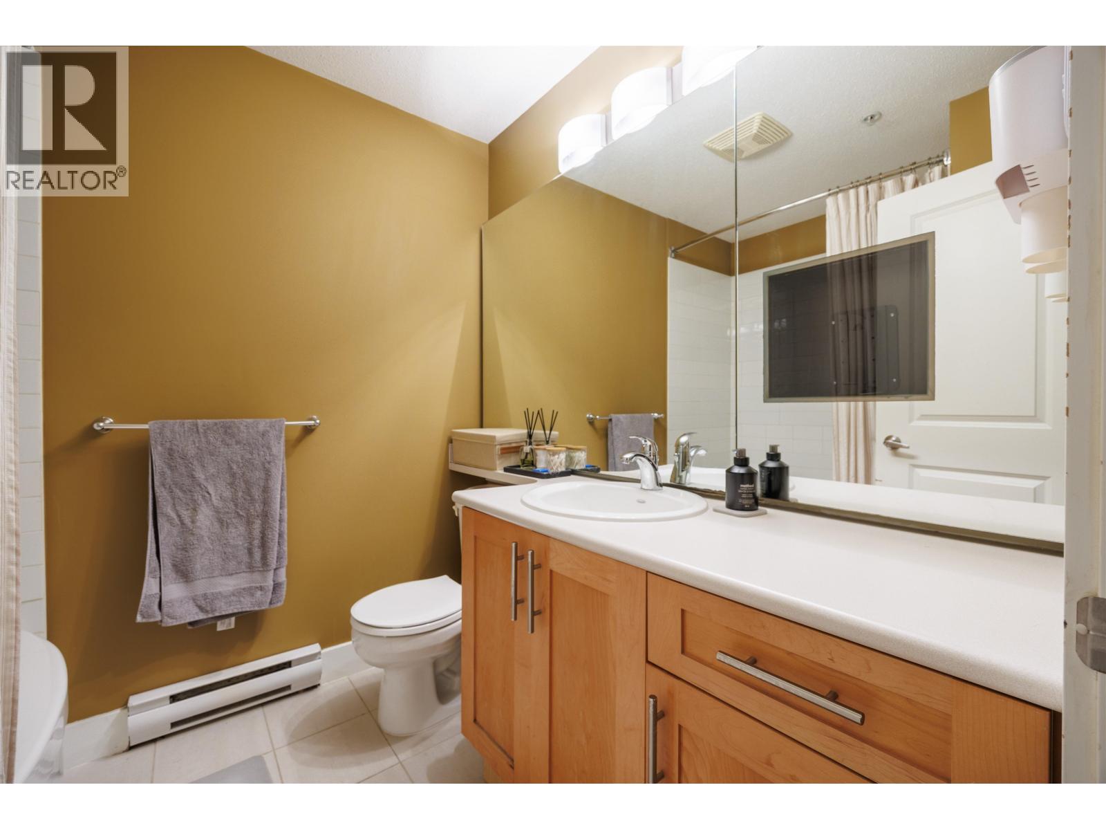 Listing Picture 19 of 28 : 116 4885 VALLEY DRIVE, Vancouver / 溫哥華 - 魯藝地產 Yvonne Lu Group - MLS Medallion Club Member