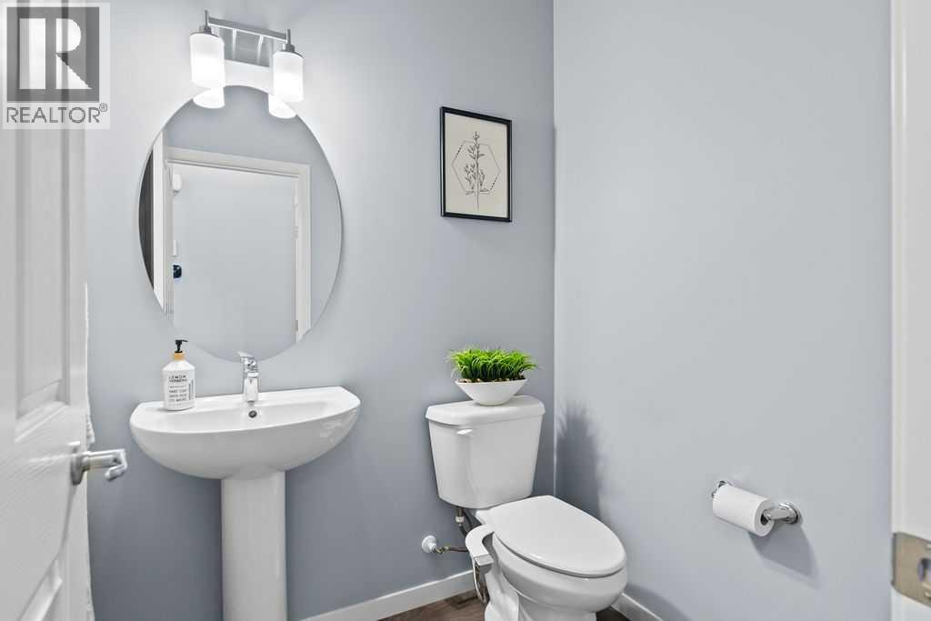 103 Masters Heights Se, Calgary, Alberta  T3M 2M8 - Photo 15 - A2277377