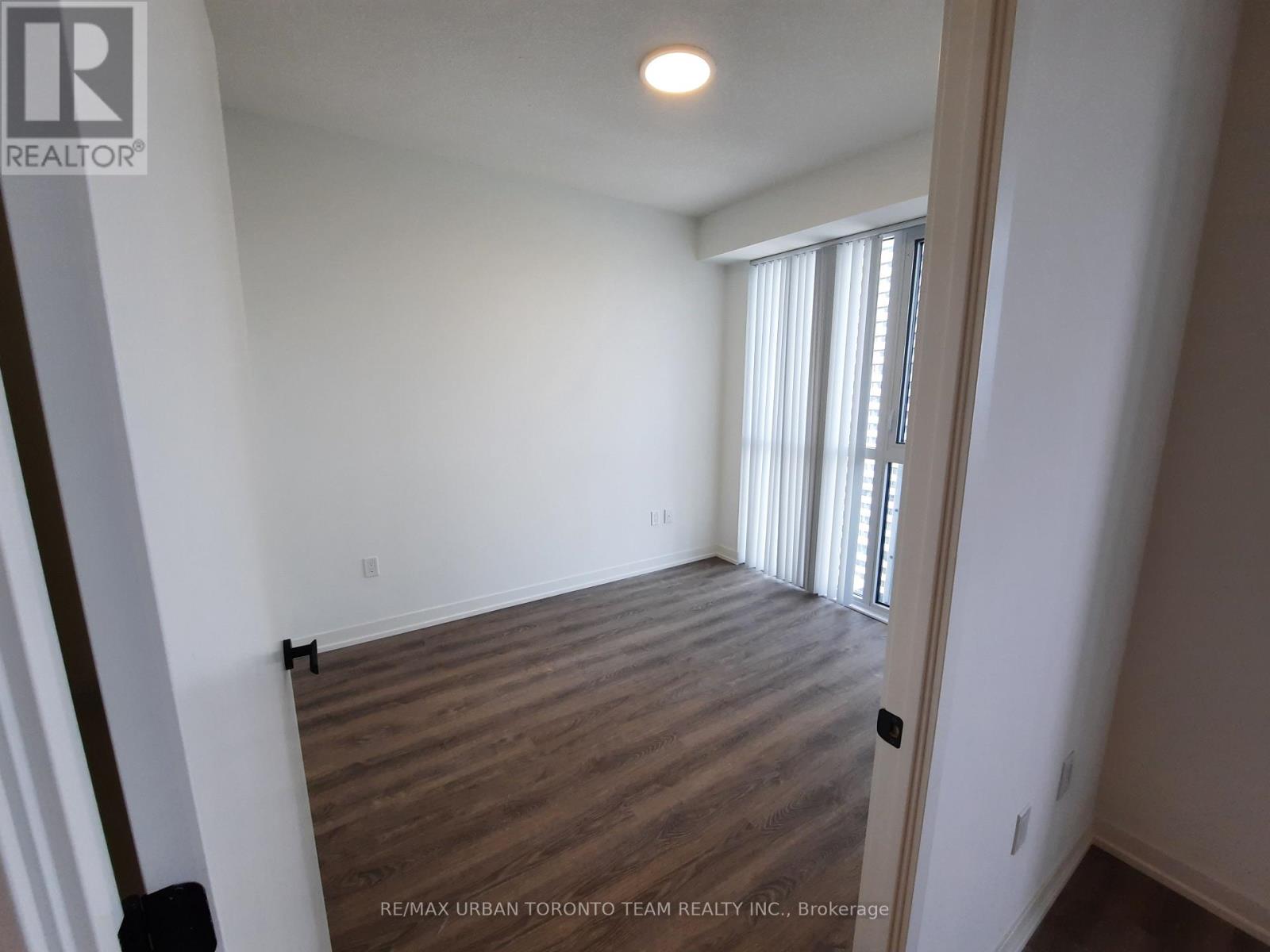 1815 - 8 Interchange Way, Vaughan, Ontario  L4K 5Z7 - Photo 12 - N12710654