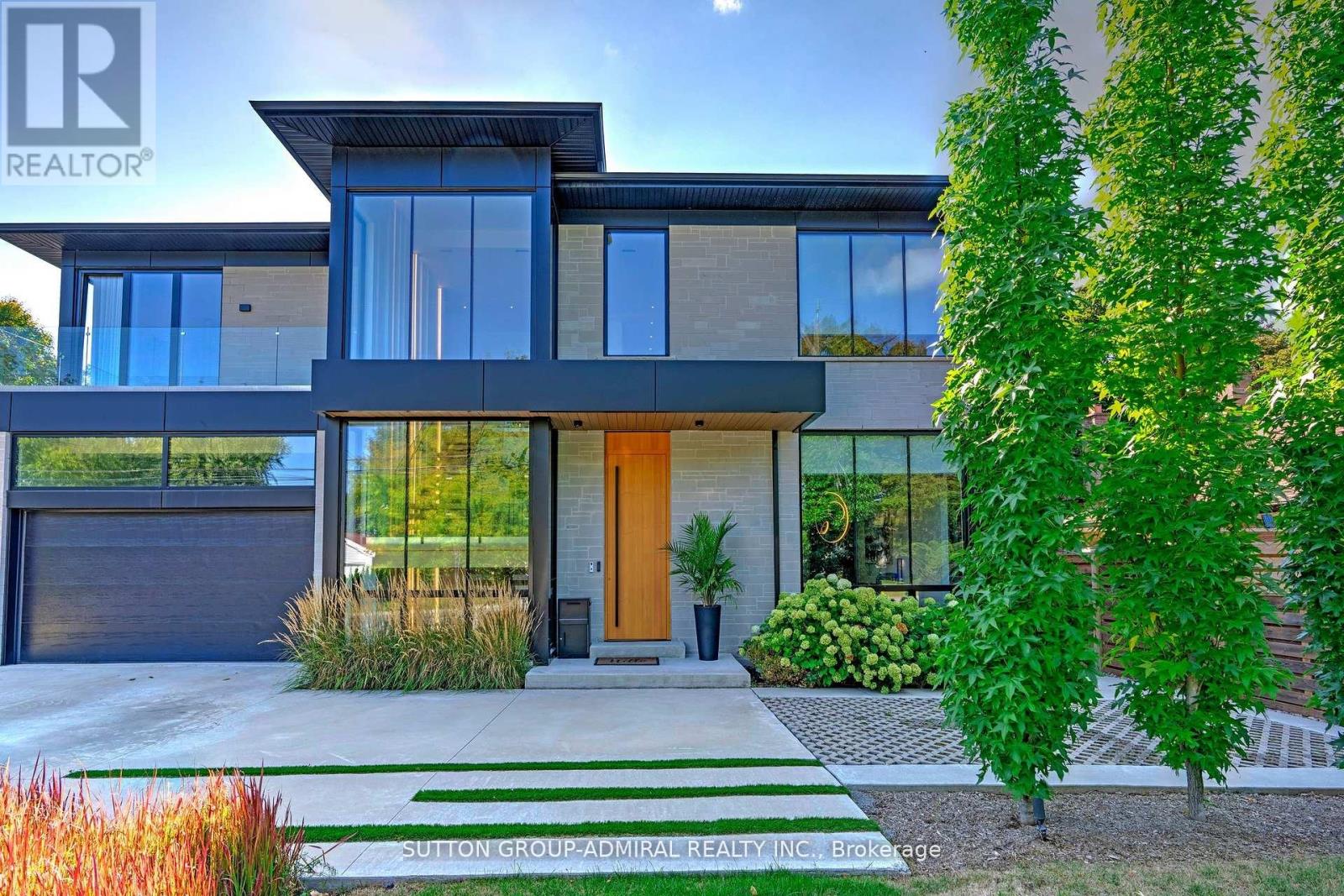 126 WOOD LANE, Richmond Hill, Ontario