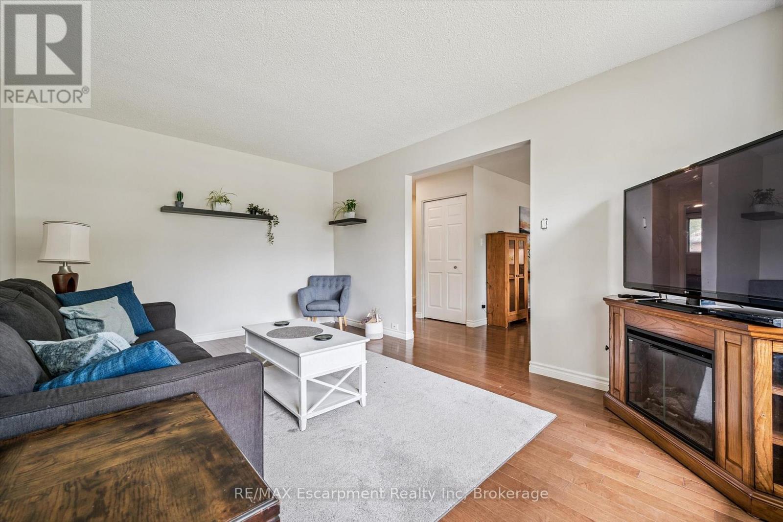 5 Picadilly Place, Guelph, Ontario  N1G 2P8 - Photo 14 - X12491366