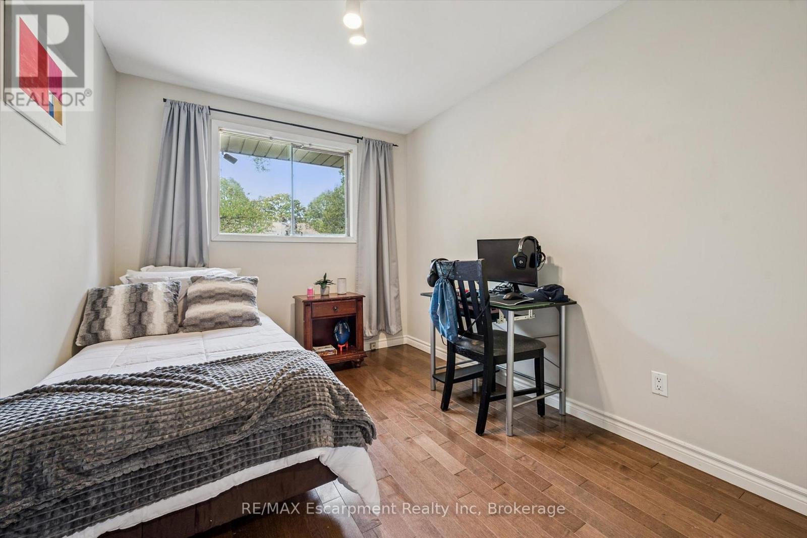 5 Picadilly Place, Guelph, Ontario  N1G 2P8 - Photo 25 - X12491366