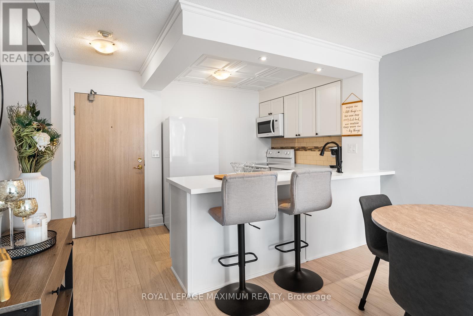 601 - 150 Dunlop Street E, Barrie, Ontario  L4M 6H1 - Photo 14 - S12710726