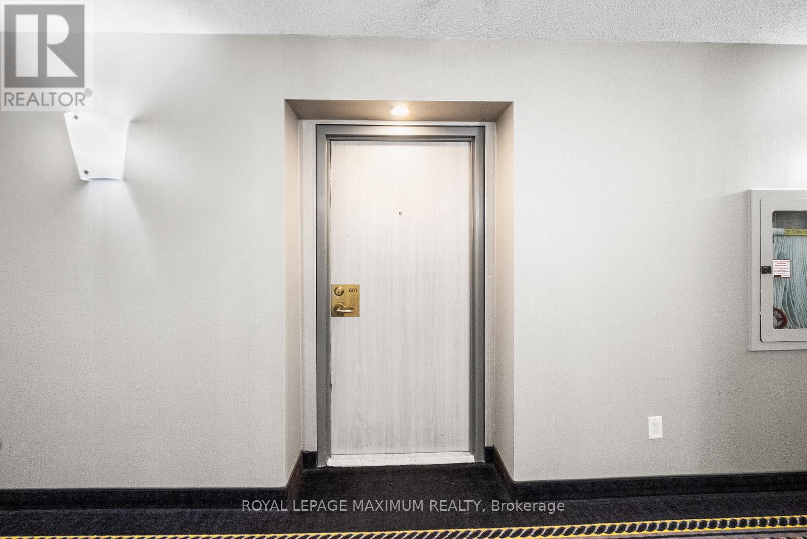 601 - 150 Dunlop Street E, Barrie, Ontario  L4M 6H1 - Photo 9 - S12710726