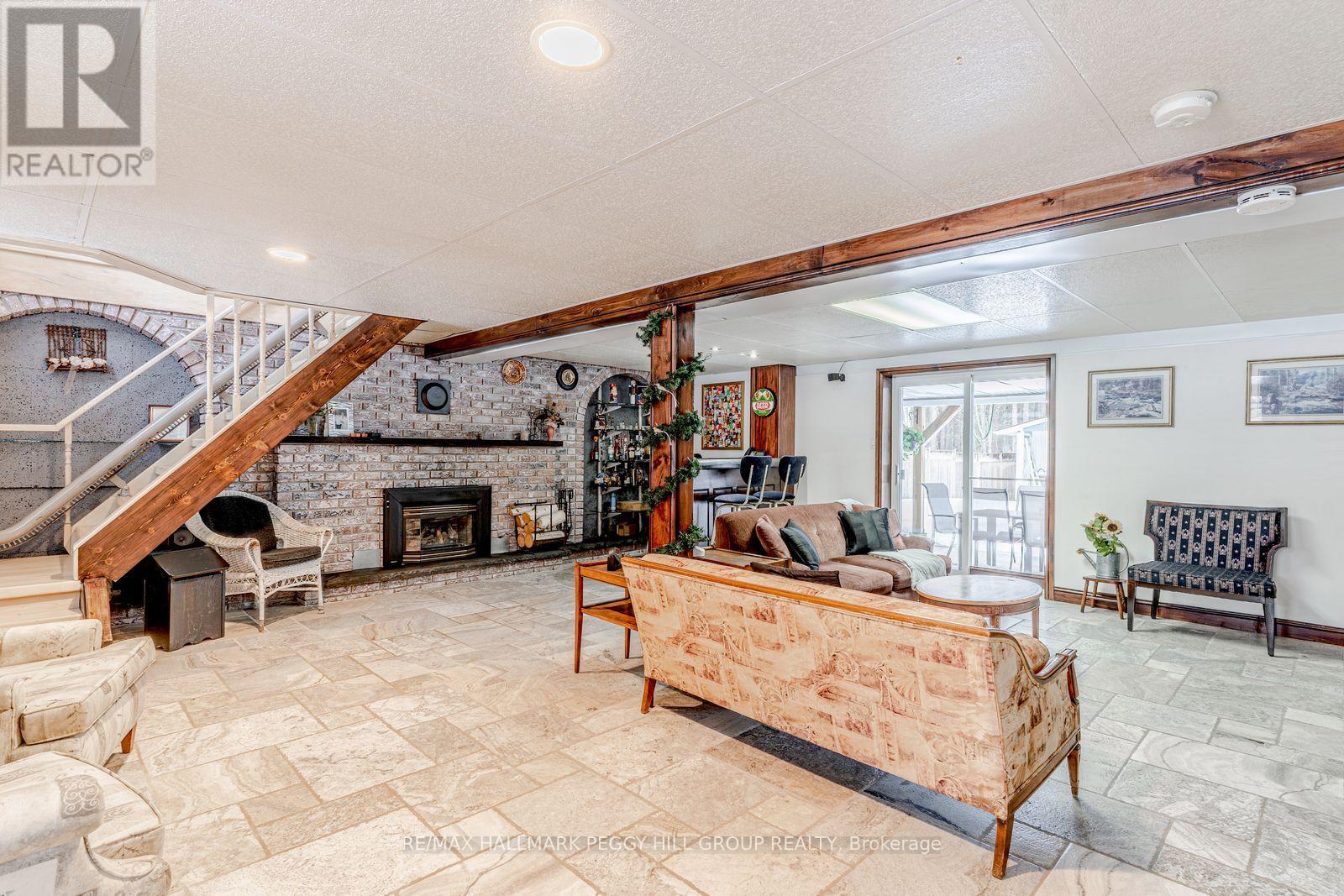 71 Ronald Avenue, Tiny, Ontario  L0L 1P1 - Photo 10 - S12710762