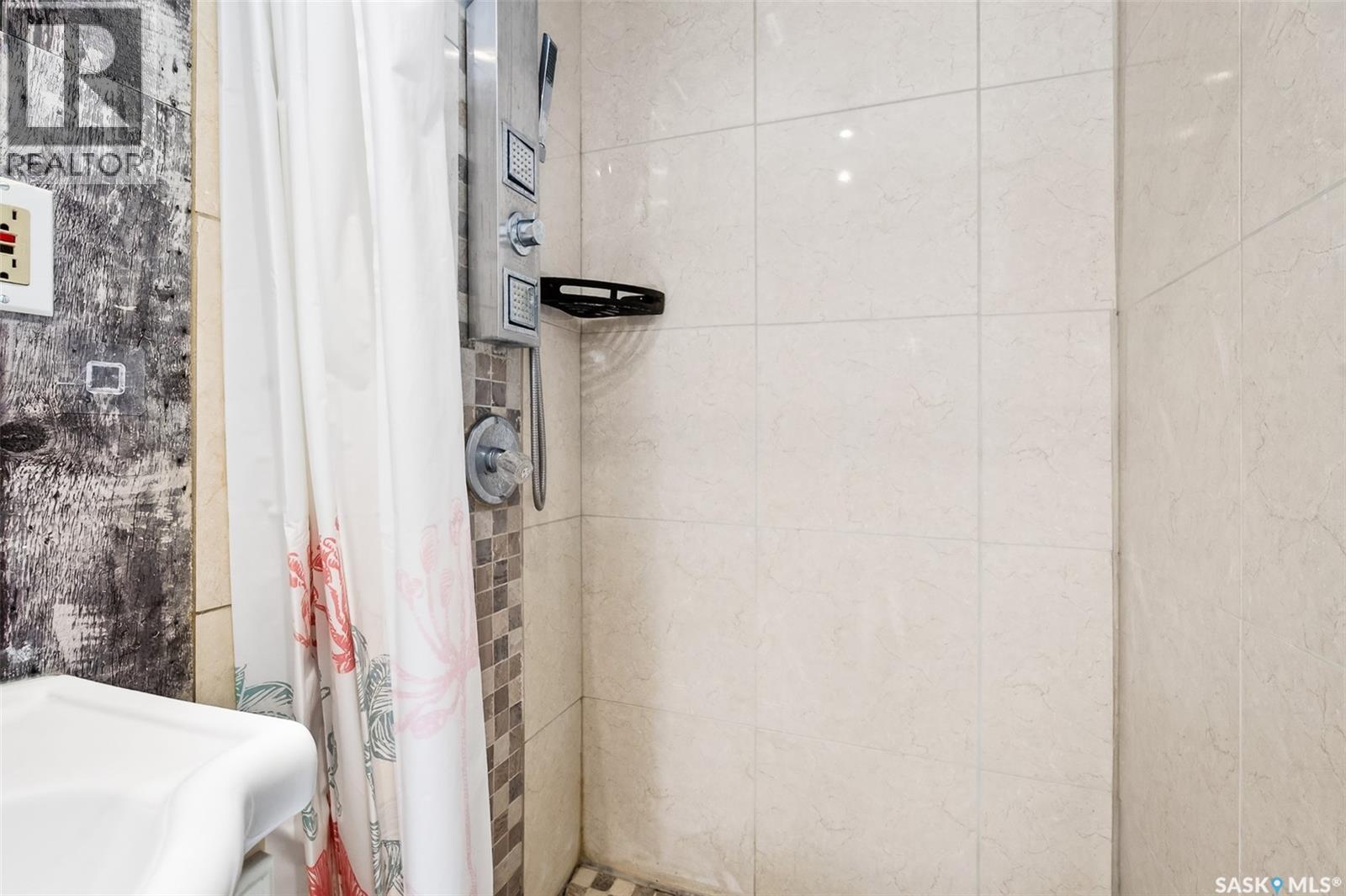 174 Ominica Street W, Moose Jaw, Saskatchewan  S6H 1X2 - Photo 31 - SK026978