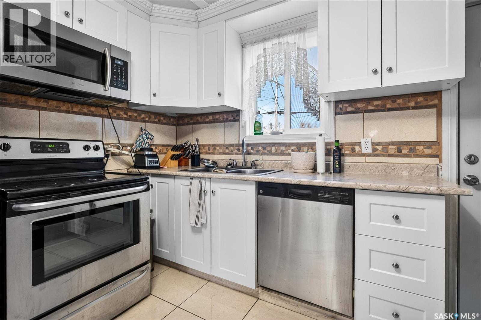 174 Ominica Street W, Moose Jaw, Saskatchewan  S6H 1X2 - Photo 5 - SK026978