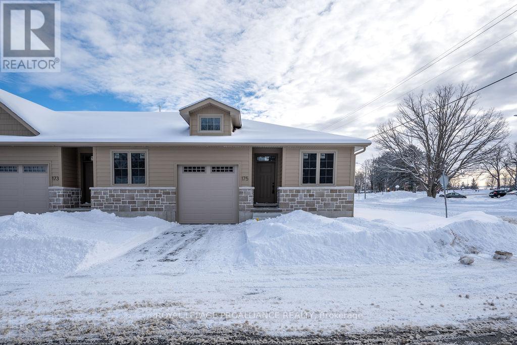 175 Pomeroy Avenue, Tweed, Ontario  K0K 3J0 - Photo 1 - X12587032