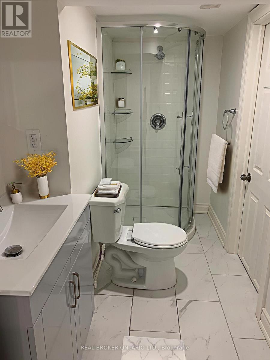 Bsmt - 12 Villa Road, Toronto, Ontario  M8W 1M5 - Photo 9 - W12710710