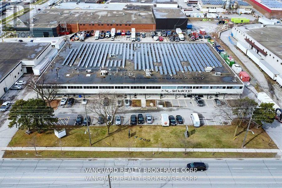 3 - 78 Signet Drive, Toronto, Ontario  M9L 1T2 - Photo 10 - W12710712