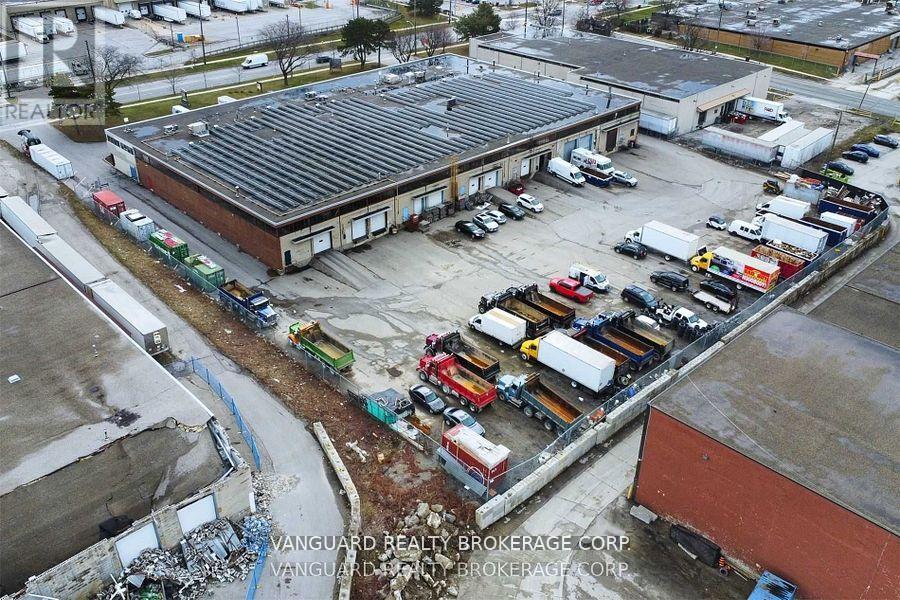 3 - 78 Signet Drive, Toronto, Ontario  M9L 1T2 - Photo 13 - W12710712